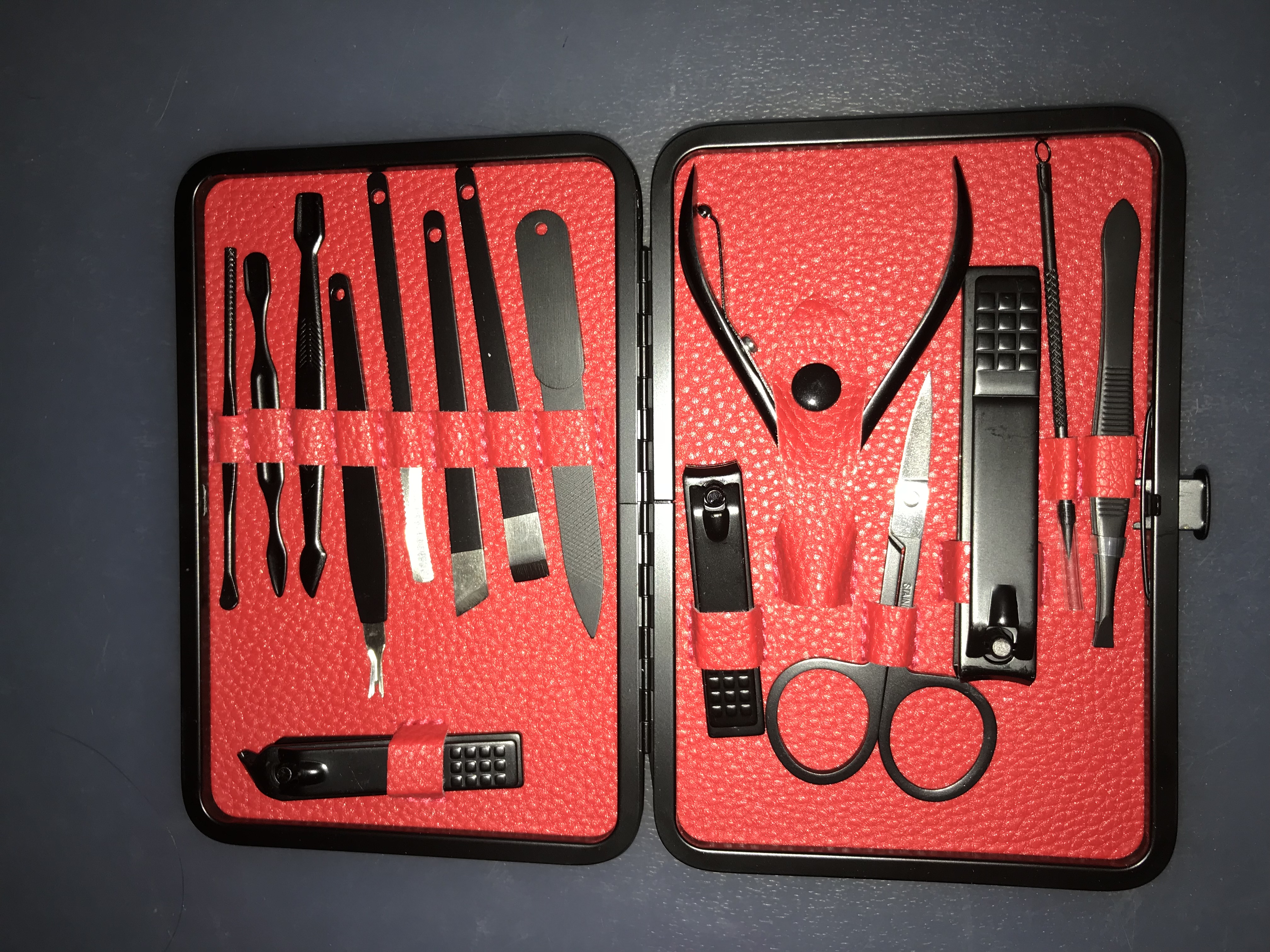 mens-nail-clipper-set--red--temporarily-out-of-stock